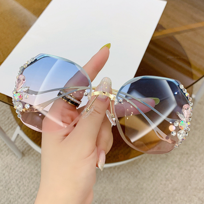 DiamondSunglasses - Shine This Summer!