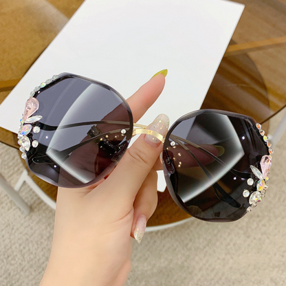 DiamondSunglasses - Shine This Summer!