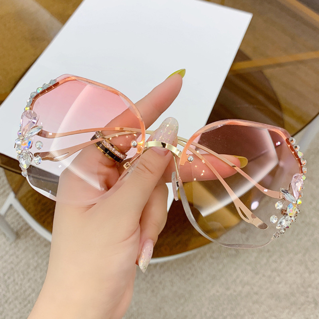 DiamondSunglasses - Shine This Summer!