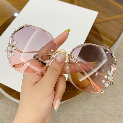 DiamondSunglasses - Shine This Summer!